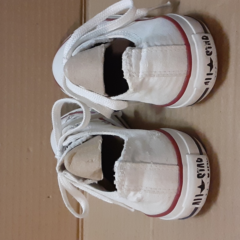 Converse sneakers - Picture 4 of 16